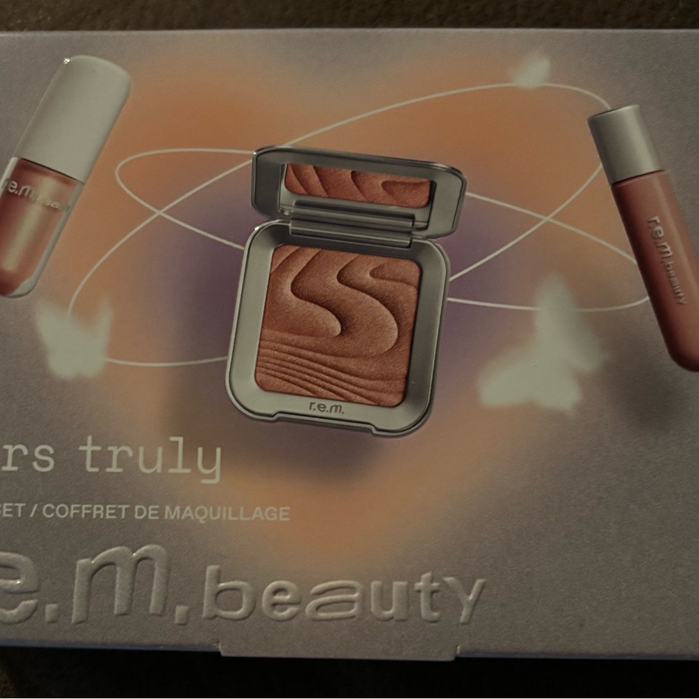 Ariana Grande r.e.m. beauty Yours Truly 3 pc set